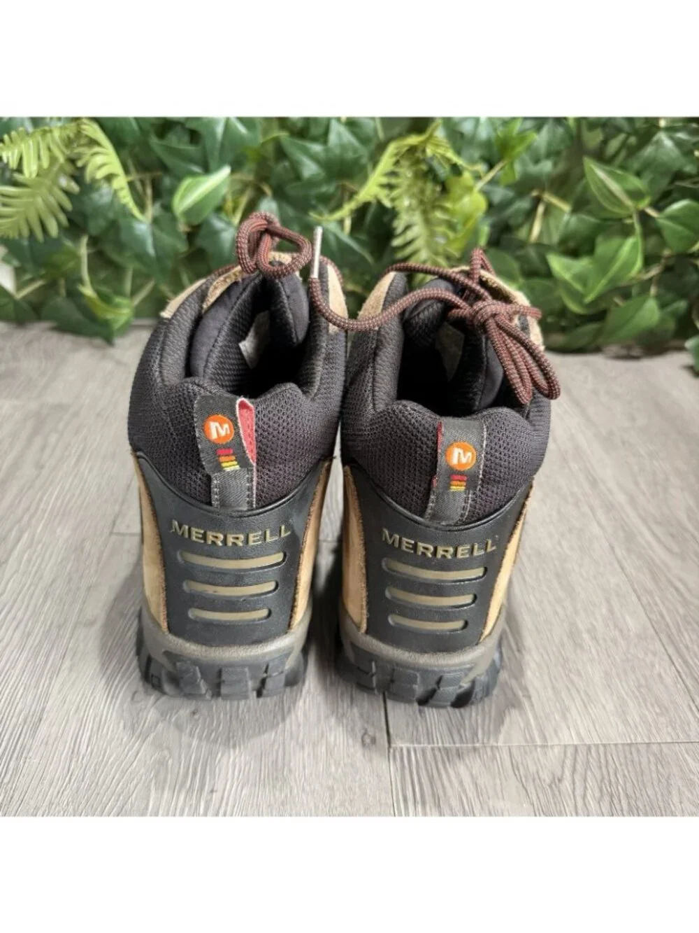 Merrell Phaser Peak Waterproof Men 10.5 Brown Hiking Boots Vibram Leather J53683